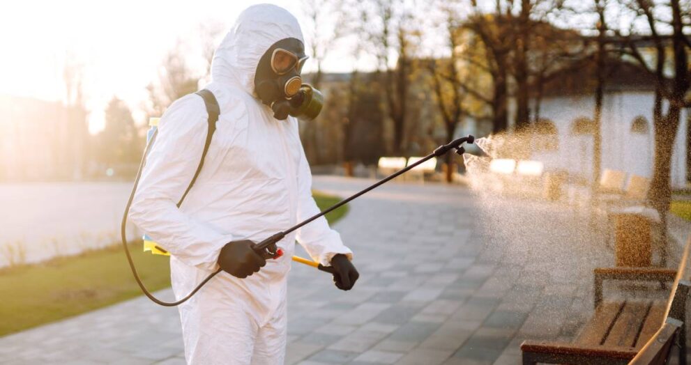 man-wearing-protective-suit-disinfecting-public-pl-2023-11-27-05-14-13-utc(arti)